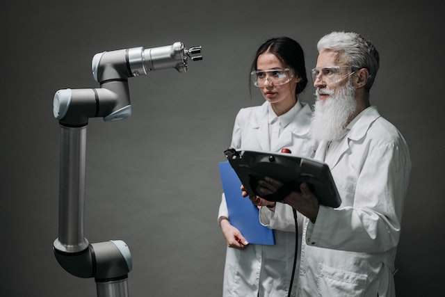 Medical Robotics: Enhancing Surgical Procedures and Patient Outcomes